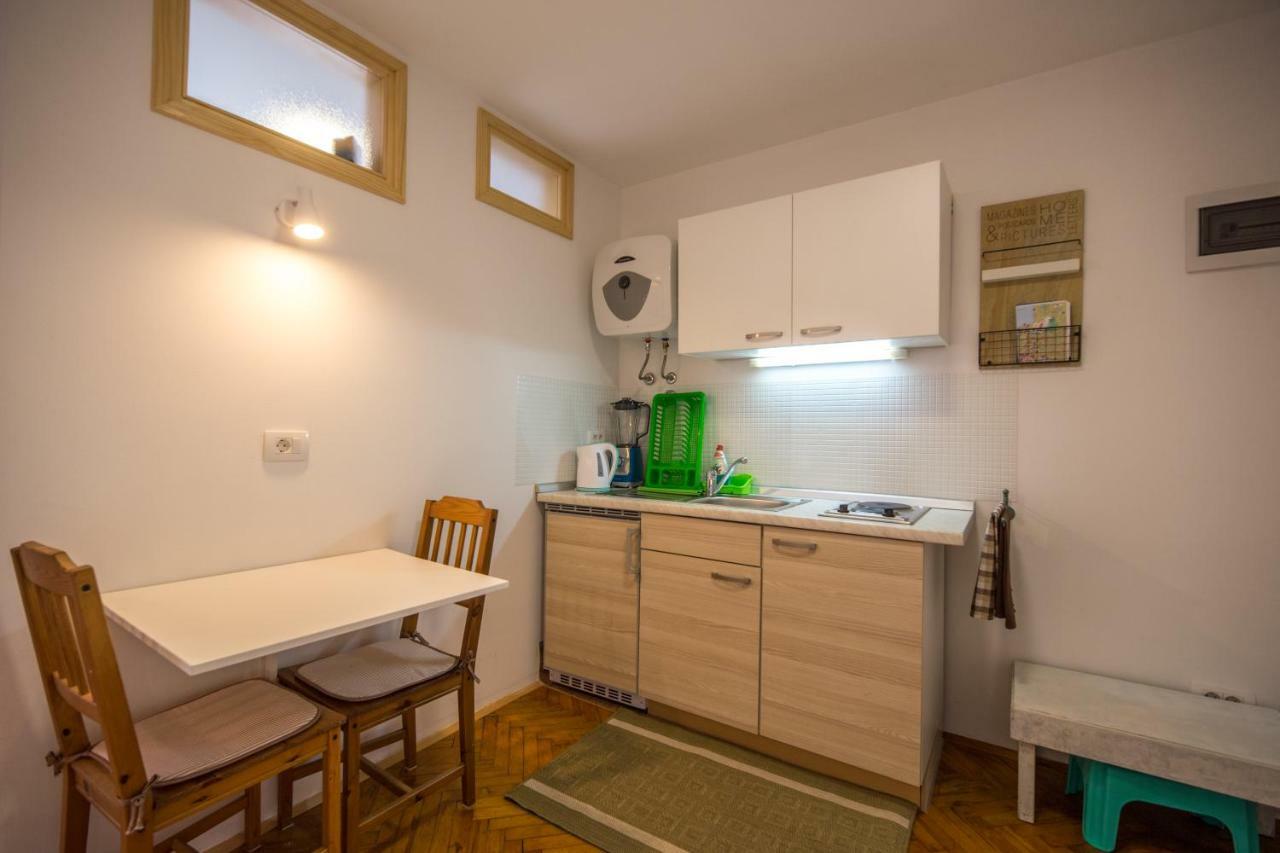 Studio Apartment Lux Ровинь Экстерьер фото